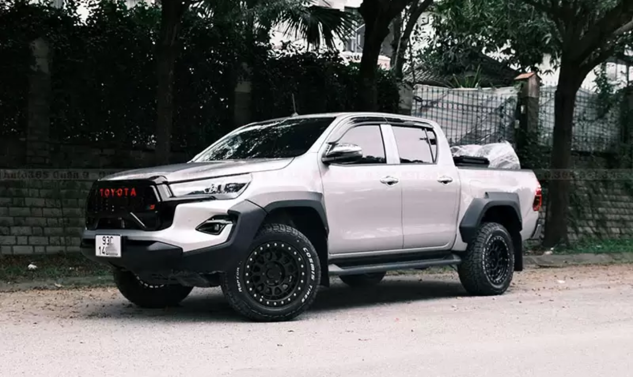 Độ Bodykit GR Sport Hilux – Mạnh Mẽ, Thể Thao & Khí Động Học Tối Ưu